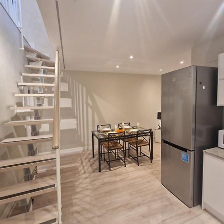 Barcelona Duplex De 3 Habitaciones L’Hospitalet de Llobregat Exterior foto